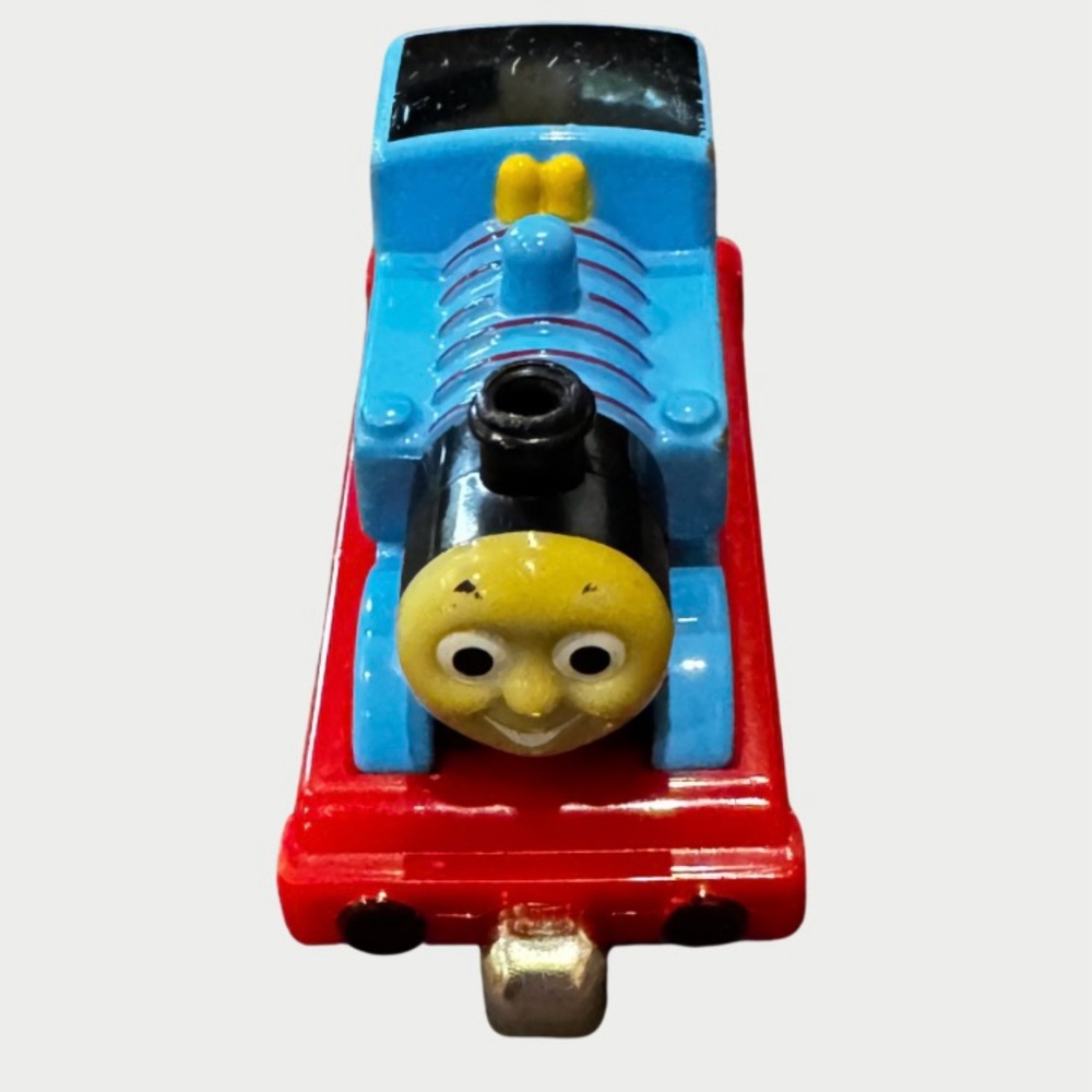 Thomas The Train & Friends 2002 Take N Play Diecast Engine Magnetic